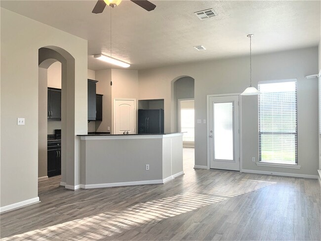 807 Cobble Gate Dr in Brenham, TX - Building Photo - Building Photo