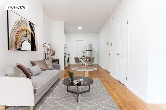 1586 1st Ave in New York, NY - Building Photo - Building Photo