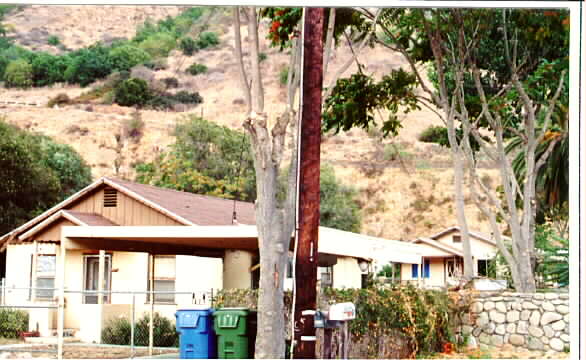 94-96 Burnham Rd in Oak View, CA - Building Photo - Building Photo