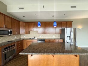 600 Admiral Blvd in Kansas City, MO - Building Photo - Building Photo