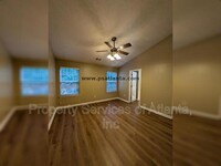 518 Arbor Ridge Dr in Stone Mountain, GA - Foto de edificio - Building Photo