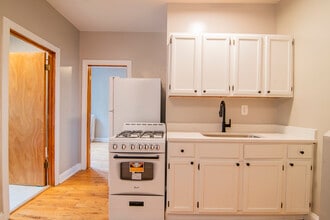 1414 W Pratt Blvd in Chicago, IL - Building Photo - Building Photo