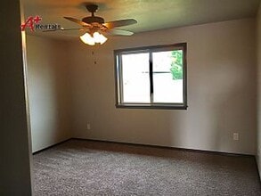 4209 N Pennsylvania Ave in Sioux Falls, SD - Building Photo - Building Photo