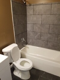 1203 W Cross St photo'