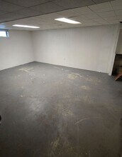 2736 Fairlane Ave in Waterloo, IA - Building Photo - Building Photo