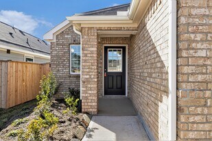 672 Roaring Fls Dr in Willis, TX - Building Photo