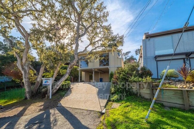 property at 635 Grace St