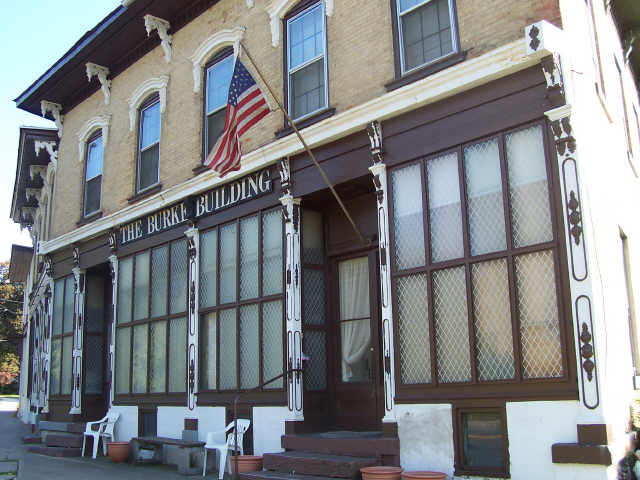 21-31 E Main St in Phelps, NY - Building Photo