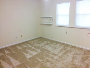 1920 Severance Ct in Virginia Beach, VA - Building Photo - Building Photo