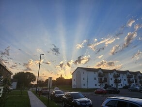 Suite Liv'n - Marshall in Marshall, MN - Building Photo - Building Photo