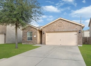 10506 Pine Landing Dr in Houston, TX - Building Photo - Building Photo