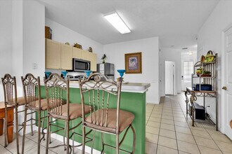 2319 Silver Palm Dr in Kissimmee, FL - Building Photo - Building Photo