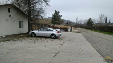 21400 Golden Hills Blvd in Tehachapi, CA - Building Photo - Building Photo