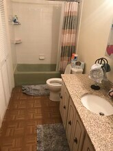 210 Court Ruelle in Findlay, OH - Foto de edificio - Building Photo