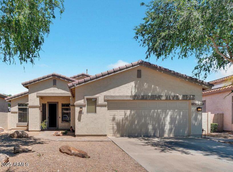 1710 E Tradewind Ct in Gilbert, AZ - Foto de edificio