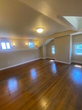 261 Main St, Unit 2 in Cold Spring, NY - Foto de edificio - Building Photo