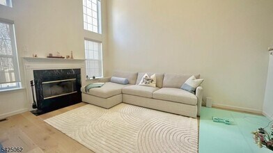 2805 Johnson Cir in Bridgewater, NJ - Building Photo - Building Photo