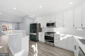 7665 Audubon Meadow Way in Alexandria, VA - Building Photo - Building Photo