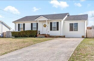 1017 Bush Ave in Oak Grove, KY - Building Photo