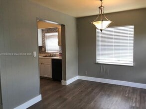 6520 Sandalfoot Blvd in Boca Raton, FL - Building Photo - Building Photo