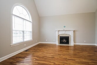 241 Conquest Rd in Murfreesboro, TN - Foto de edificio - Building Photo