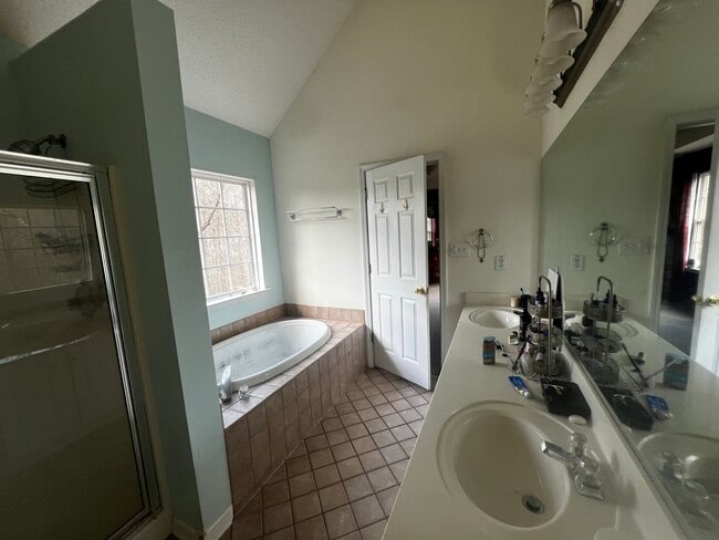 360 Burch Rd in Fayetteville, GA - Building Photo - Building Photo