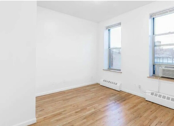 212 Elm St NW in Washington, DC - Building Photo - Building Photo
