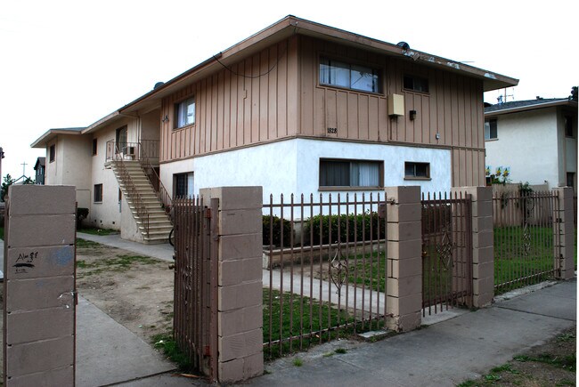 1828 W Glencrest Ave in Anaheim, CA - Building Photo - Building Photo