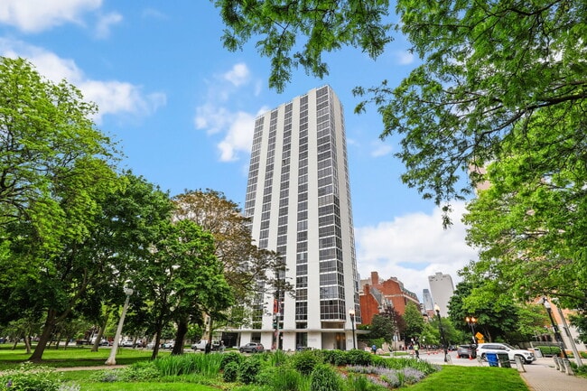 property at 1555 N Dearborn Pkwy