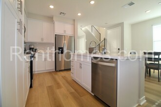 13075 Olympus Cir in Poway, CA - Building Photo - Building Photo