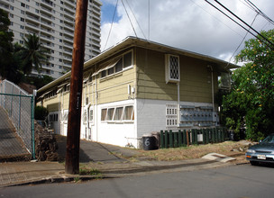 926 Spencer St in Honolulu, HI - Building Photo - Building Photo