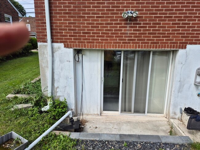 136 S 3rd St, Unit B