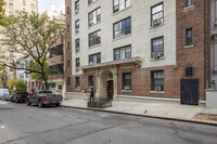 247-253 W 71st St in New York, NY - Foto de edificio - Building Photo