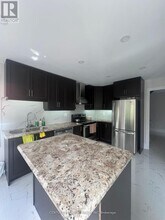 42 Dundalk Crescent in Brampton, ON - Building Photo - Building Photo