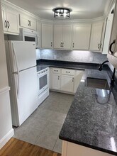 237 N Main St, Unit 1 in Middleboro, MA - Building Photo - Building Photo