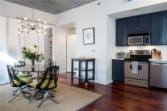 620 Glen Iris Dr NE in Atlanta, GA - Foto de edificio - Building Photo