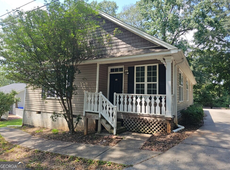 110 Carver St in Fayetteville, GA - Building Photo