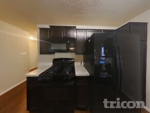 9735 Marbach Gdn in San Antonio, TX - Building Photo - Building Photo