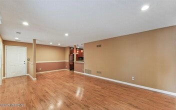 19 Augusta Ct in Freehold Township, NJ - Building Photo - Building Photo