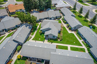 Gloria Drive Apartments in Sacramento, CA - Foto de edificio - Building Photo