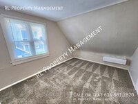 32 W Waterloo St - 24