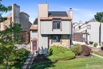 160 Goldmine Ln in Old Bridge, NJ - Building Photo - Building Photo