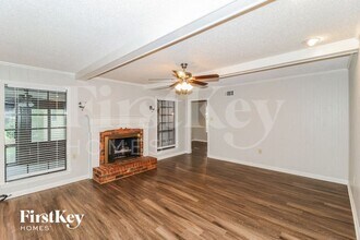 7675 Charstone Dr in Germantown, TN - Building Photo - Building Photo