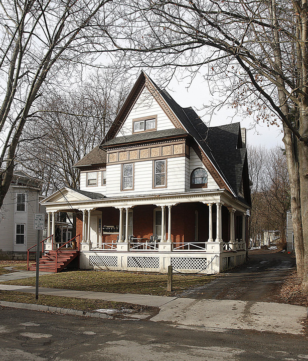 31 Watkins Ave in Oneonta, NY - Building Photo