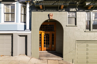 Villa Nob Hill Guest Apartments in San Francisco, CA - Building Photo - Building Photo