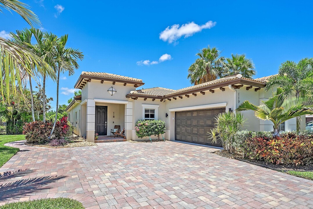 119 Whale Cay Way in Jupiter, FL - Building Photo