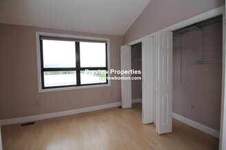 1674 Beacon St, Unit 2 in Brookline, MA - Building Photo - Building Photo