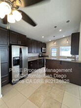 1224 Thalia St in San Diego, CA - Building Photo - Building Photo