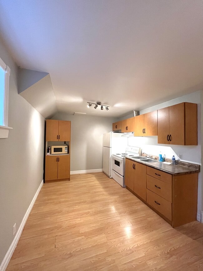 265 Water St in Bay Roberts, NL - Building Photo - Building Photo