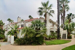 9362 Twin Trails Dr in San Diego, CA - Building Photo